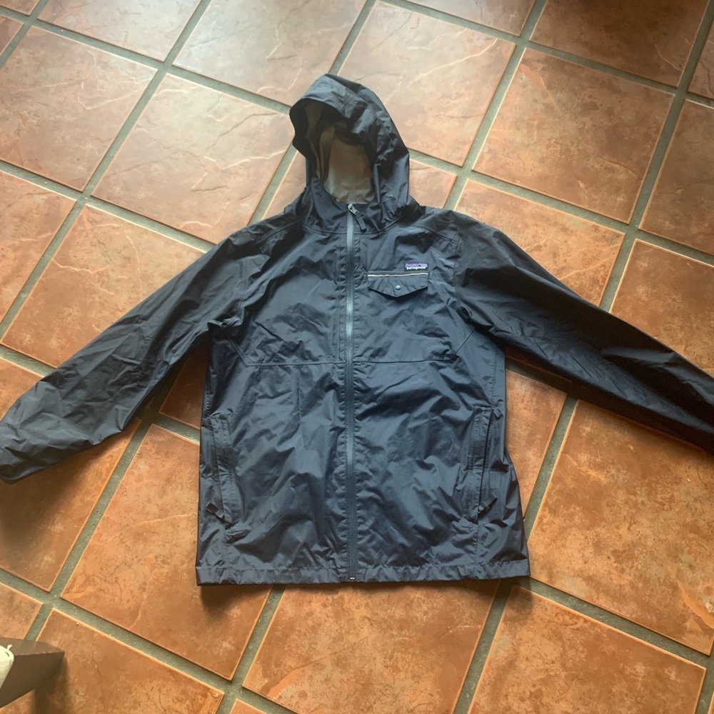 Boys XXL Patagonia Rain Coat